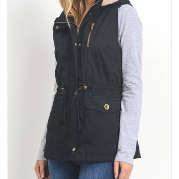 NWOT Zenana Outfitter Fur Lined Zip/Button/Hood Drawstring Vest BLACK SIZE M - Picture 6 of 13
